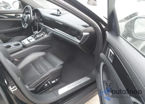 2018 Porsche Panamera 4 из США, поврежденный, VIN WP0AA2A73JL100554